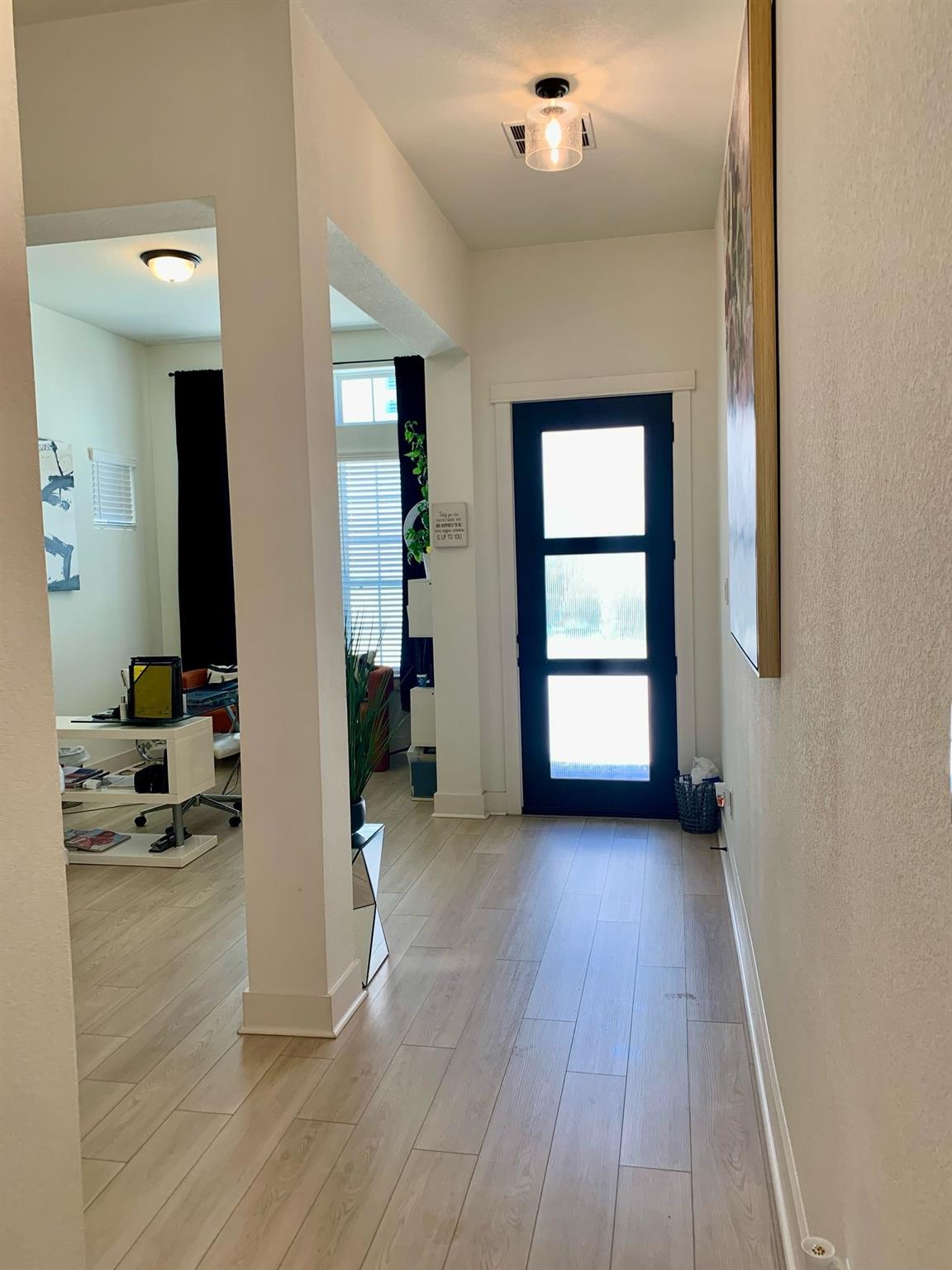 3607 Kensington Gardens Lane