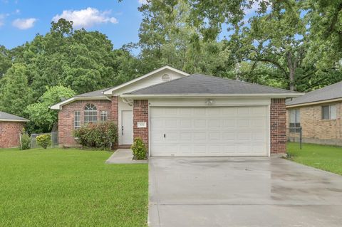 Photo of 506 Paradise Lane, Montgomery, TX 77356 (MLS # 79025034)