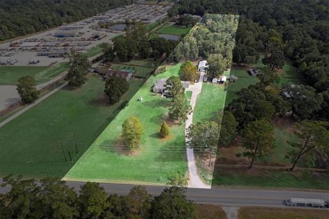 Homes For Sale - 10205 Fostoria Road<br/> Cleveland, TX 77328