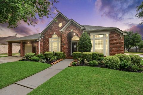 Photo of 8830 Distant Woods Drive, Houston, TX 77095 (MLS # 316893)