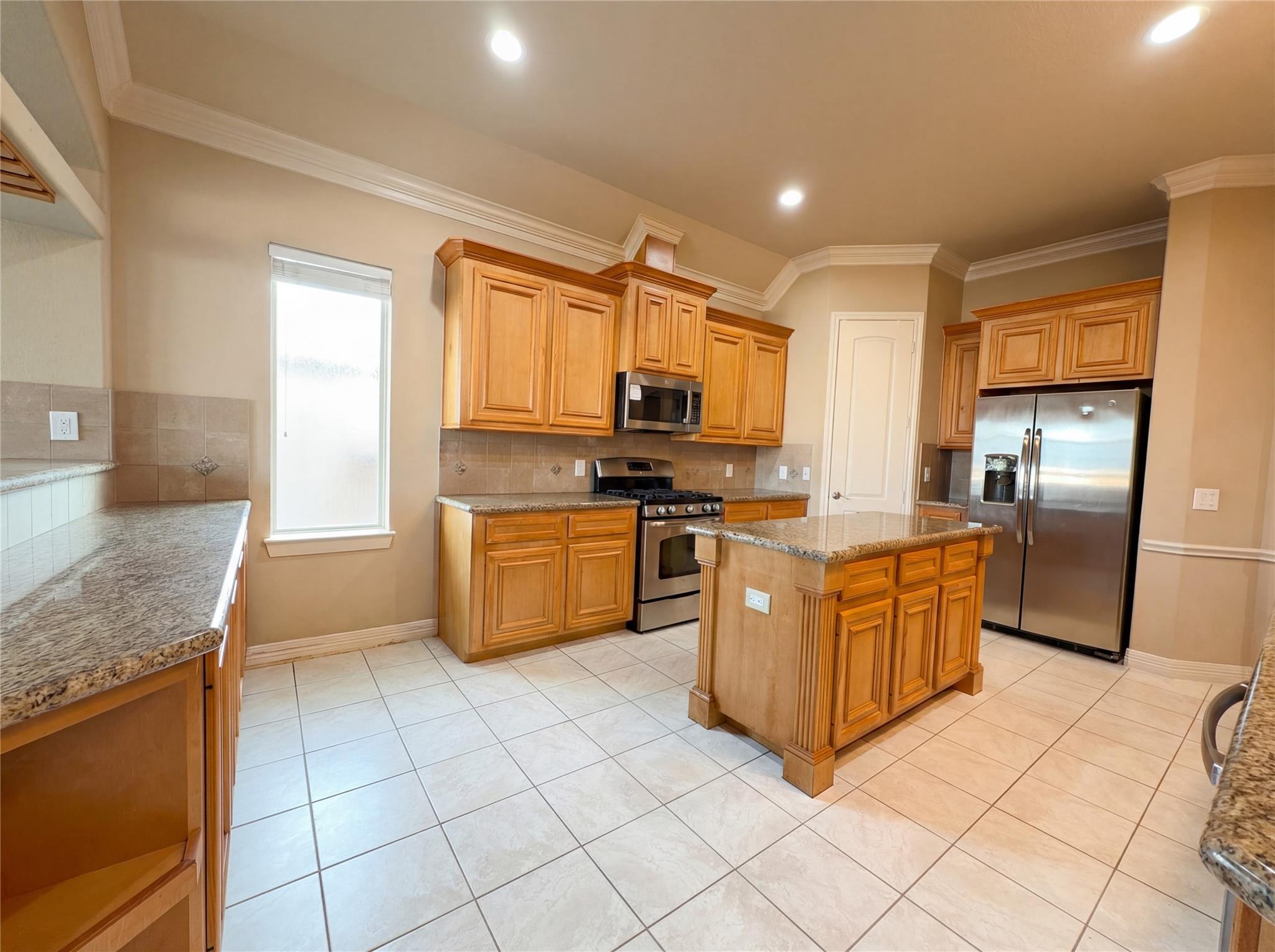 32914 Westwood Square East Drive