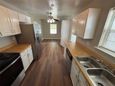 Photo of 1331 15th Street Street, Galena Park, TX 77547 (MLS # 11430228)