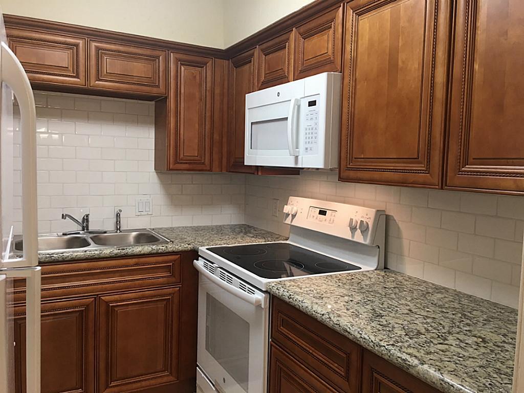 2601 Bellefontaine Street C312