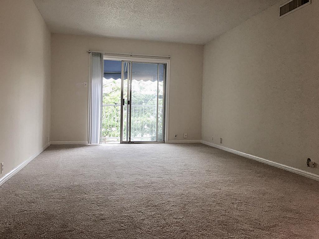 2601 Bellefontaine Street C312