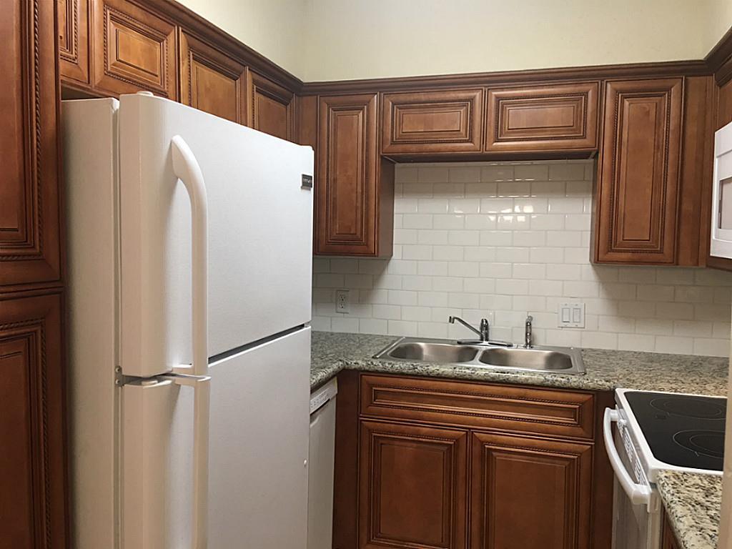 2601 Bellefontaine Street C312