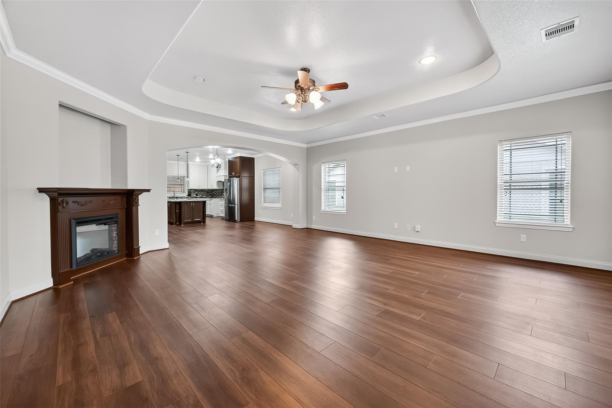 213 W Jackson Avenue