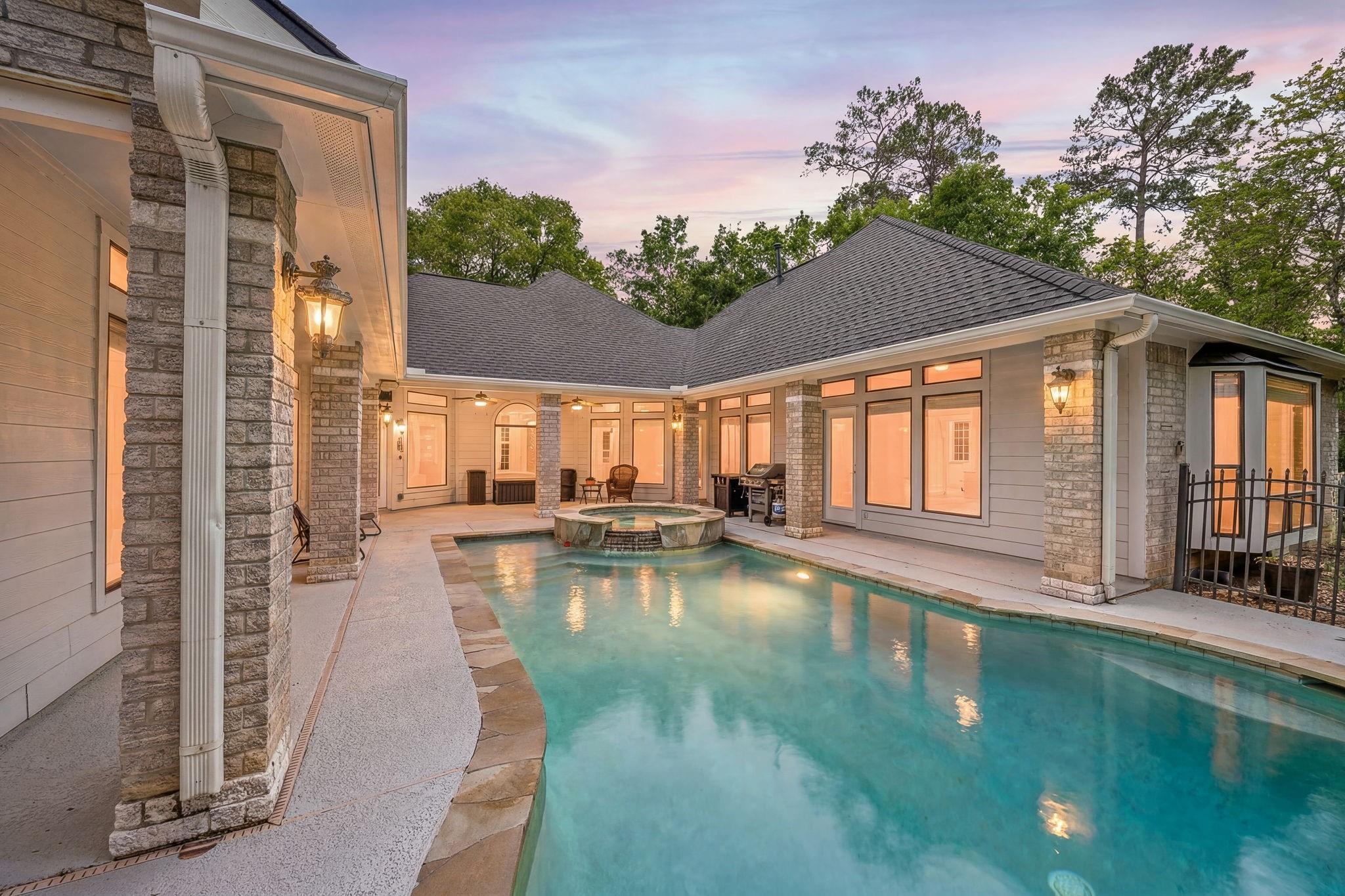 11956 White Oak Crossing