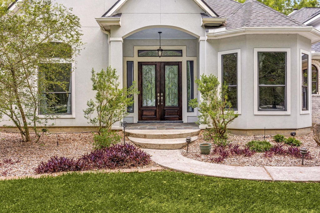 Photo of 11956 White Oak Crossing Xing, Conroe, TX 77385 (MLS # 97193673)