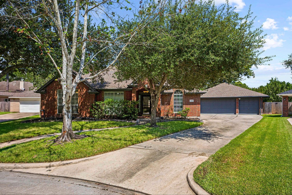 Photo of 14414 Gadshill Circle, Houston, TX 77044 (MLS # 11438809)
