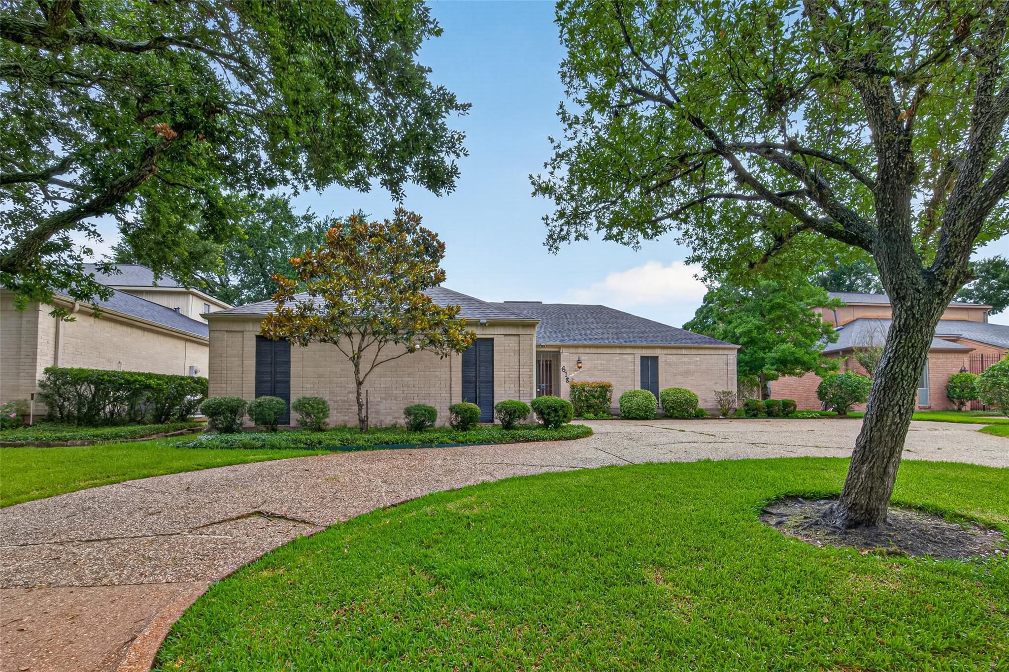 618 Longview Drive