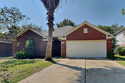 Photo of 4926 Linden Place, Pearland, TX 77584 (MLS # 29392638) Photo of 4926 Linden Place, Pearland, TX 77584 (MLS # 29392638)