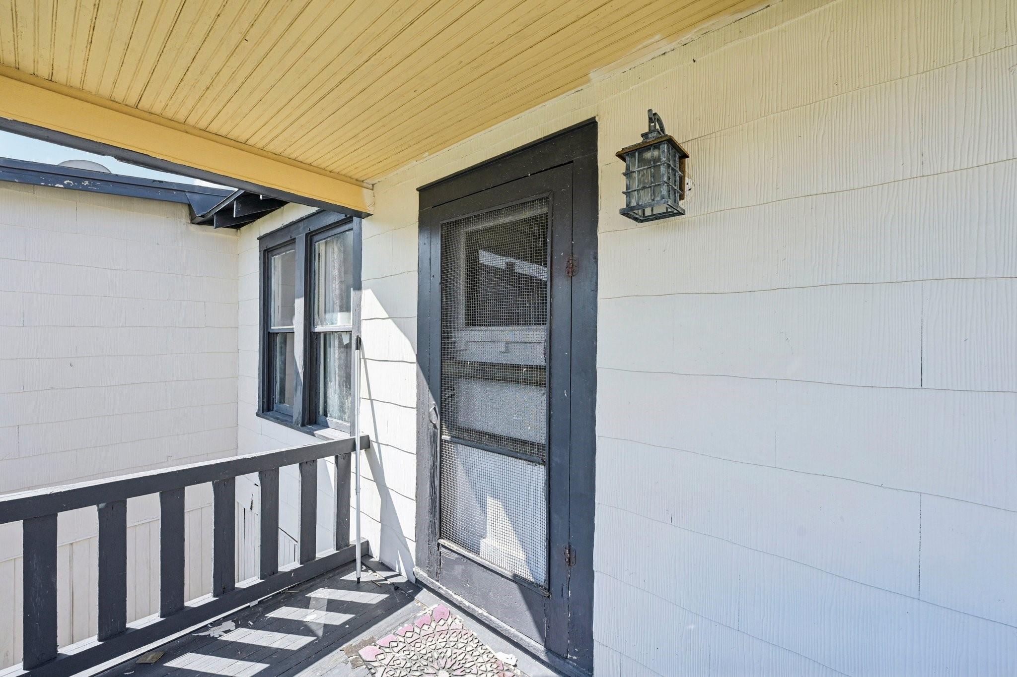 5224 Bernardo De-Galvez Unit B