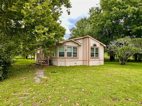 Photo of 202 Main Street, Fresno, TX 77545 (MLS # 56697516)