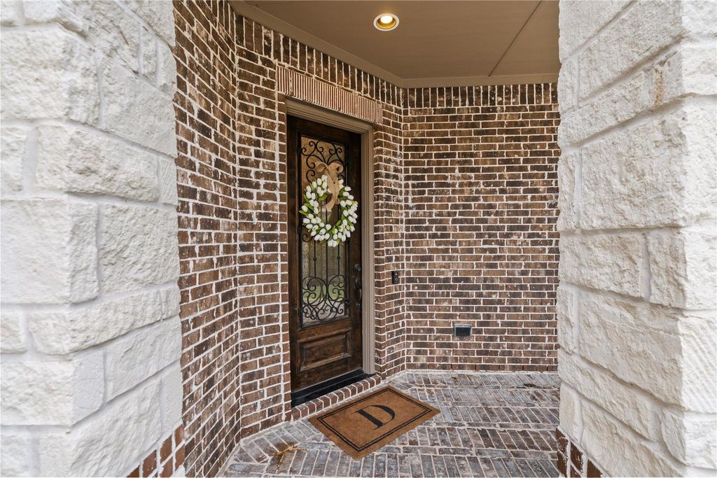 Photo of 18 Stefano Way, Missouri City, TX 77459 (MLS # 57934182)