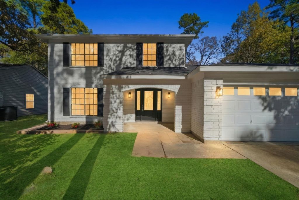 Photo of 22 Cricket Hollow Place, Spring, TX 77381 (MLS # 87352547)