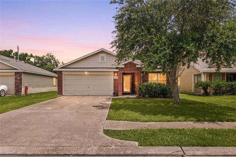 Photo of 2604 Redfish Drive, Texas City, TX 77591 (MLS # 84651832)
