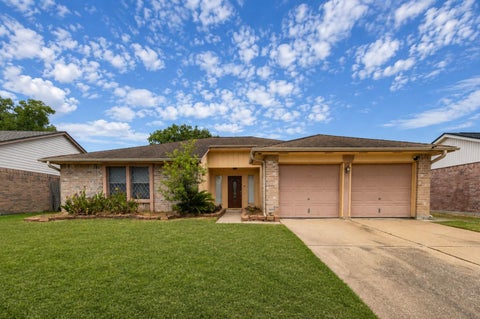 Photo of 7251 Sonnet Glen Lane, Houston, TX 77095 (MLS # 36338042)