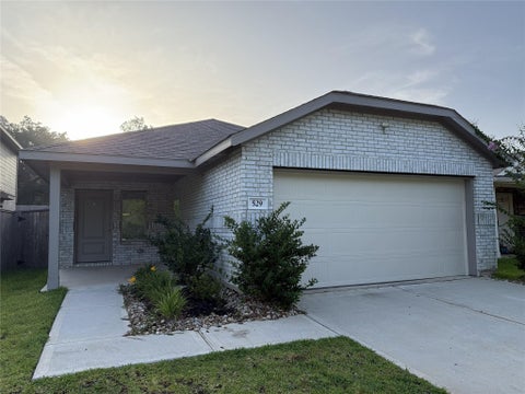 Photo of 529 Falling Cave Drive, Willis, TX 77378 (MLS # 59199981)
