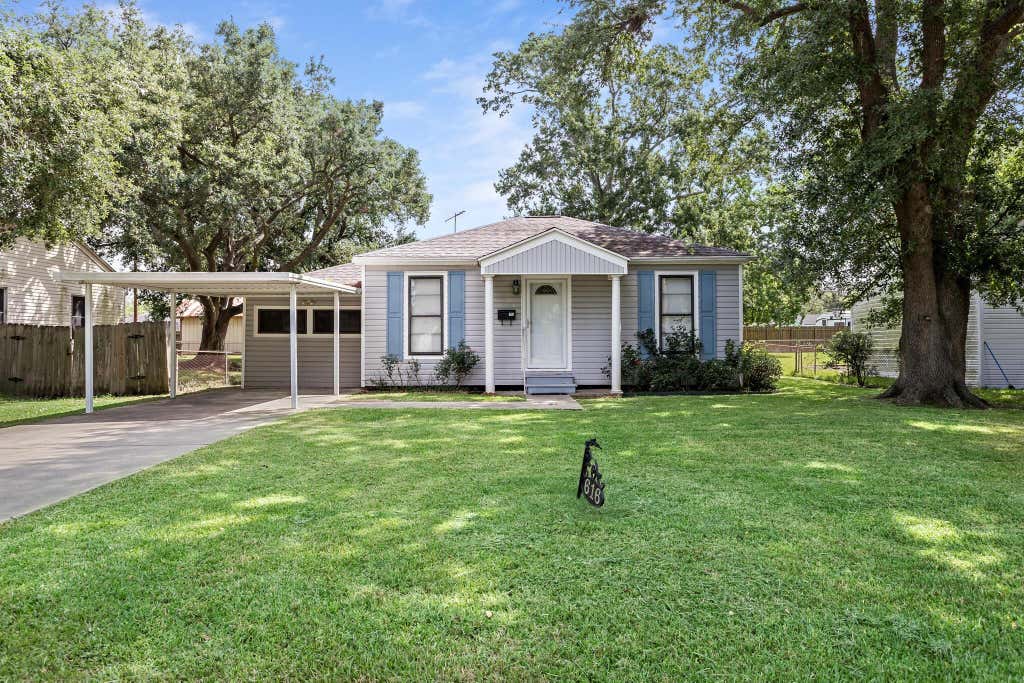 Photo of 616 N 23rd Street, Nederland, TX 77627 (MLS # 78101729)