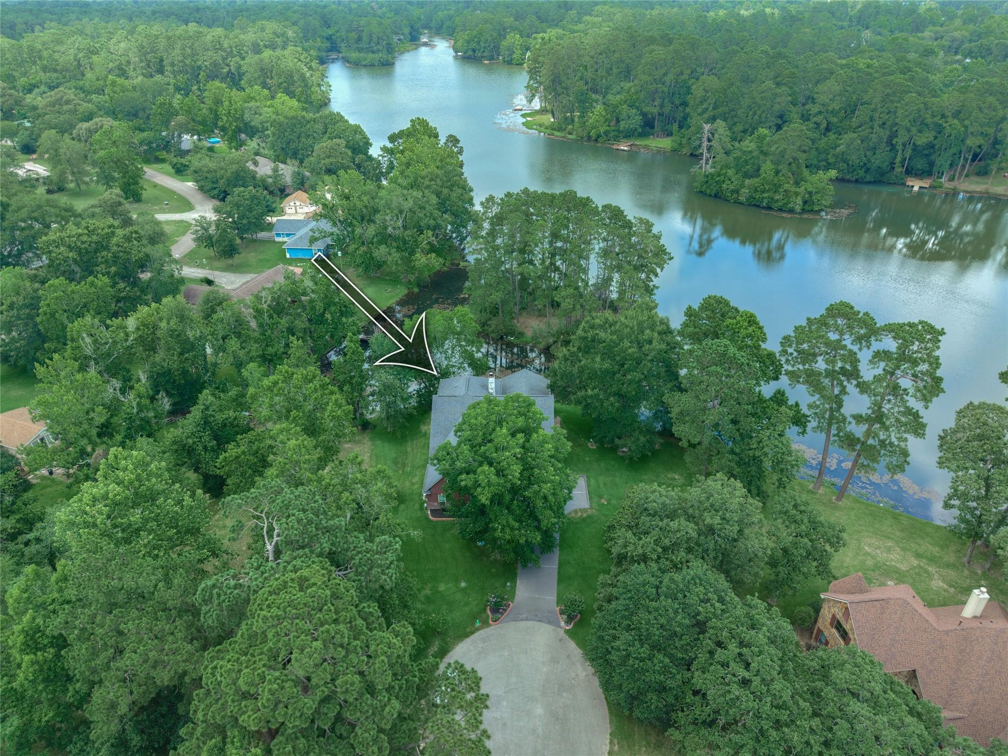 9151 Lakeside Circle