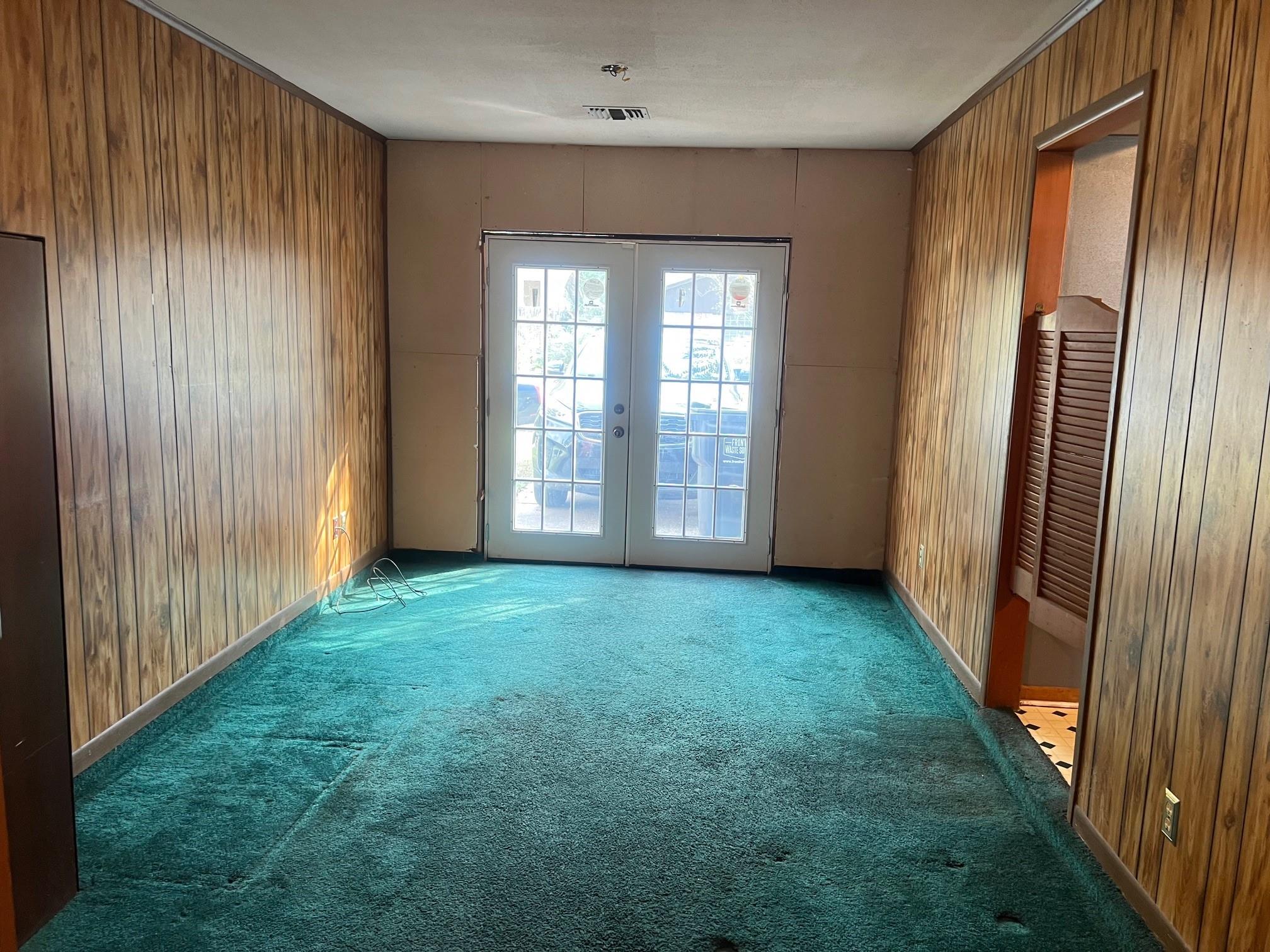 807 Dr Martin Luther King Jr Place N