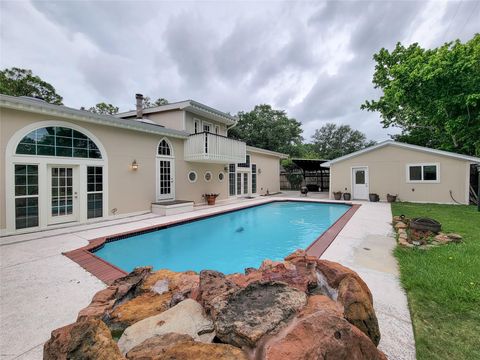 Photo of 5654 Cheena Dr, Houston, TX 77096 (MLS # 10667545)