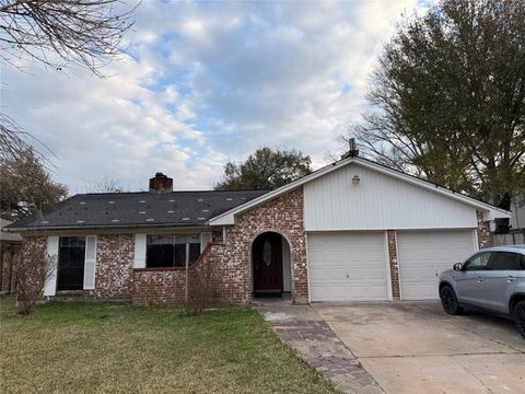 Photo of 346 Saddle Horn Drive, Houston, TX 77060 (MLS # 96300590)