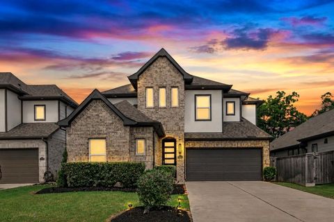Homes For Sale - 24211 Ayers Smith Trail<br/> Richmond, TX 77469