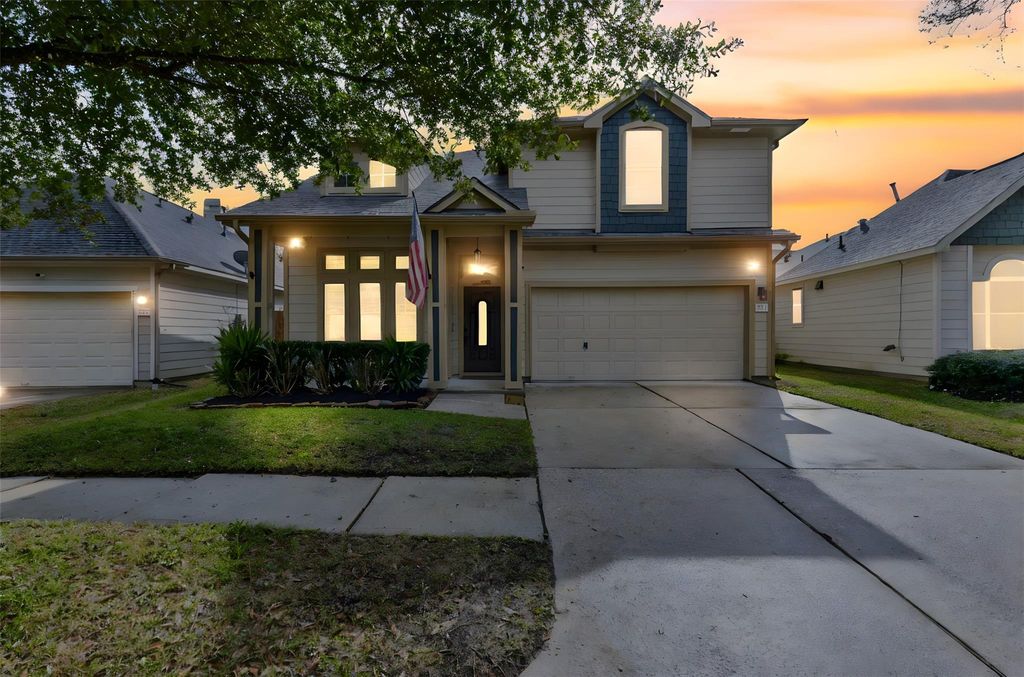 Photo of 12918 Redbud Shores Lane, Houston, TX 77044 (MLS # 95131496)