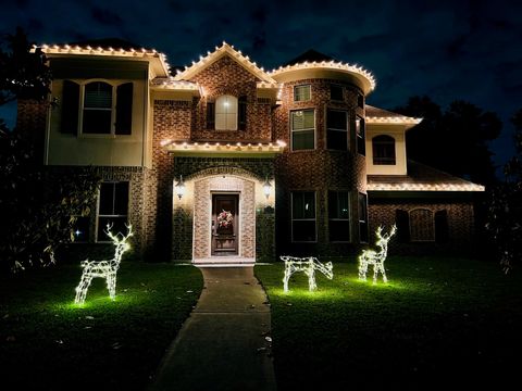 Photo of 15811 Crestbrook Drive, Houston, TX 77059 (MLS # 61499909)