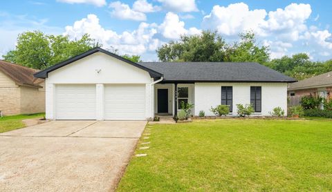 Photo of 3702 Acorn Way Lane, Spring, TX 77389 (MLS # 28584131)