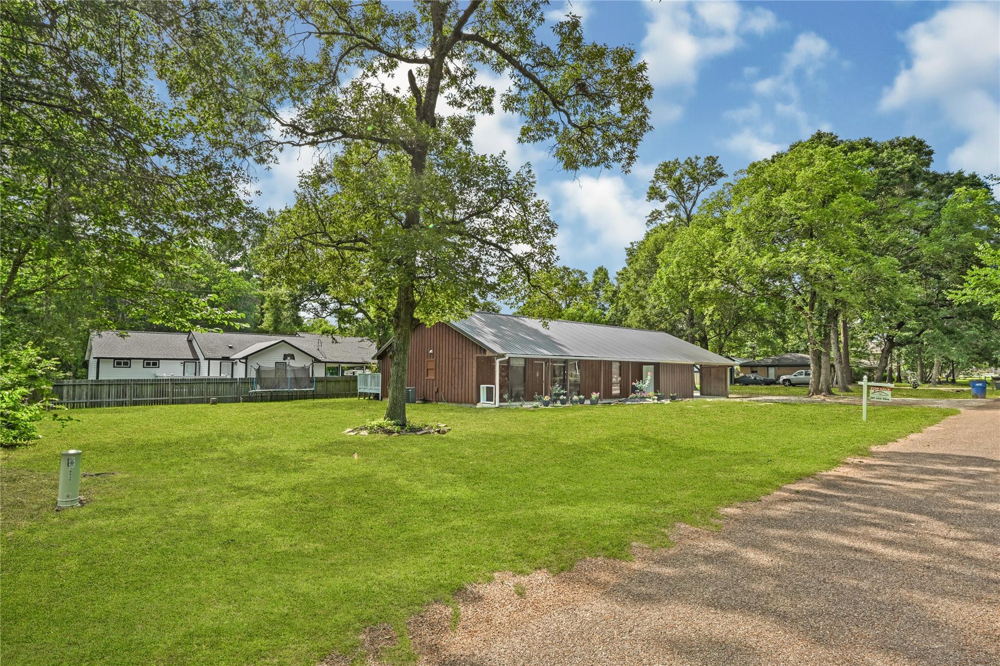 19540 Loafers Lane