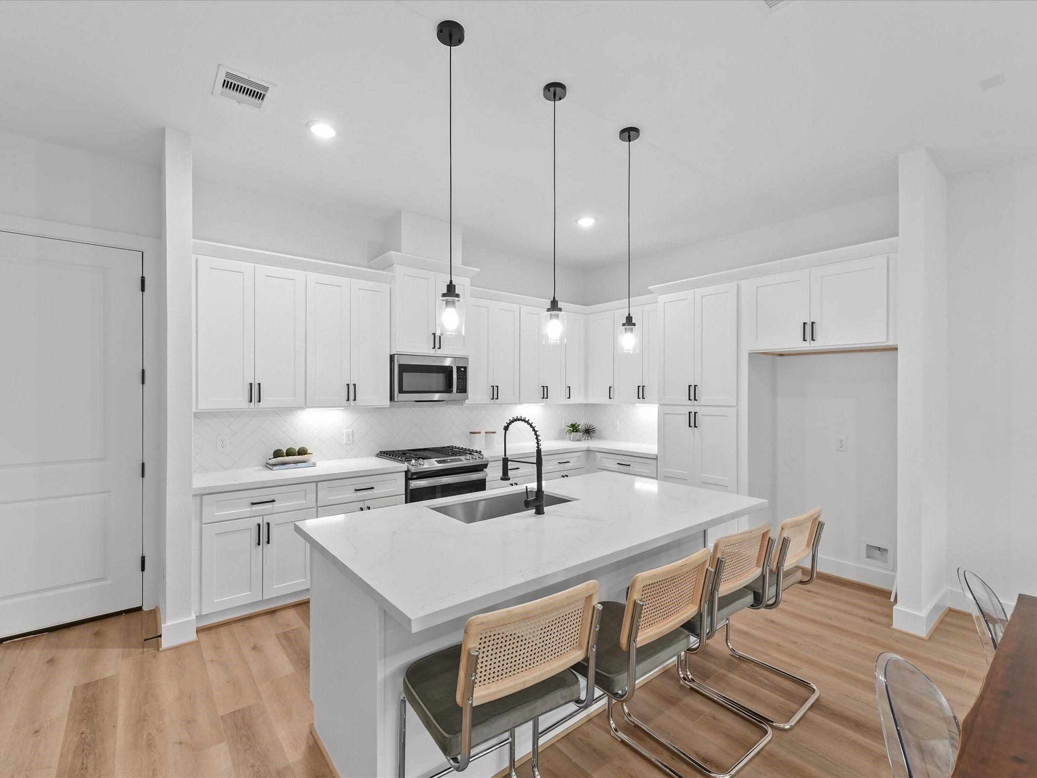 1019 - 1021 Upside Wheatley Lane