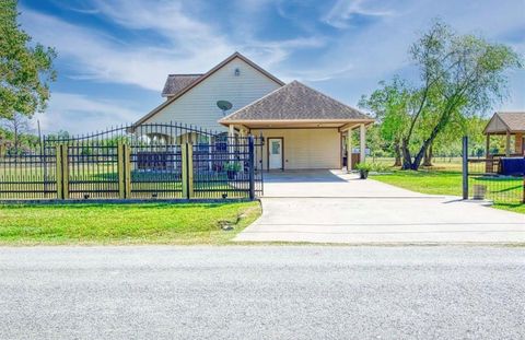 Photo of 390 County Road 4871, Dayton, TX 77535 (MLS # 22941817)