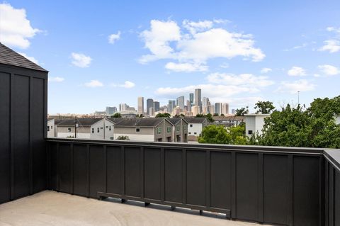 3209 Baer Street B Houston TX 77020