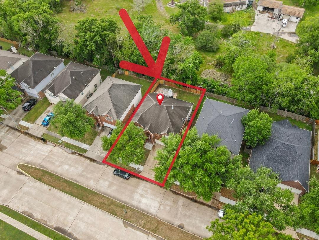 2106 Hawks Road