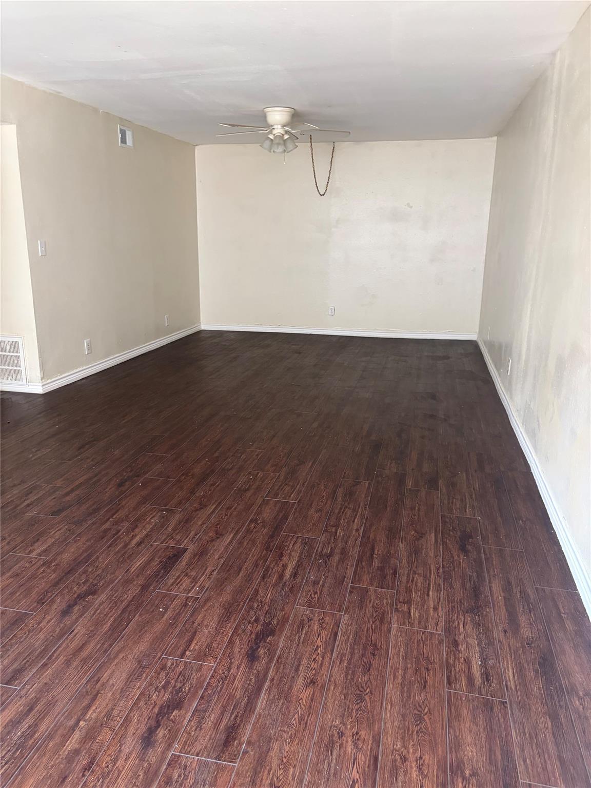 1221 Houston Streets 4