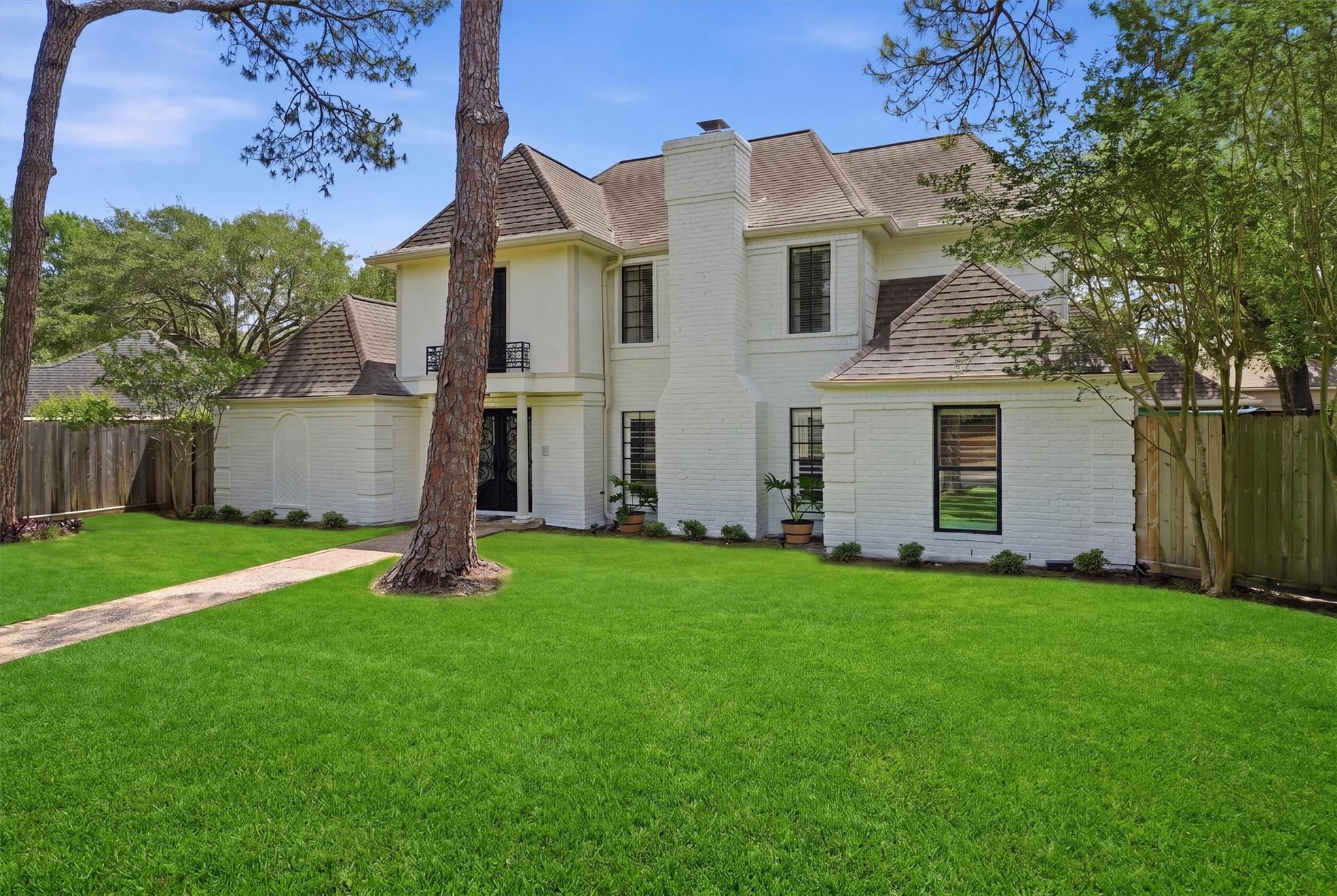 615 Brenwick Court