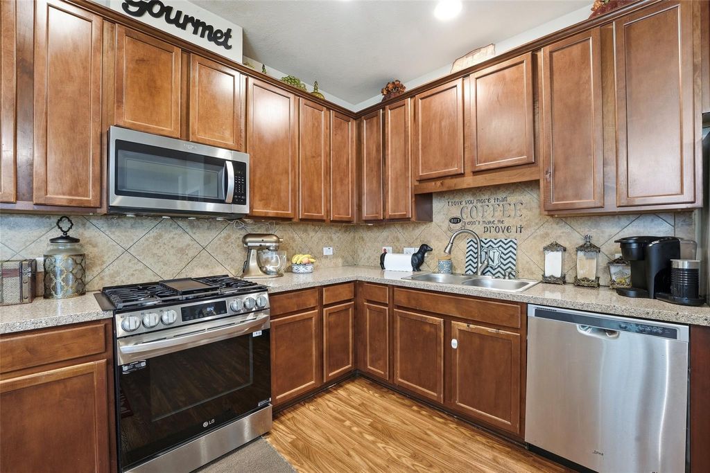 Photo of 13102 Royal Bell Court, Houston, TX 77047 (MLS # 12125290)