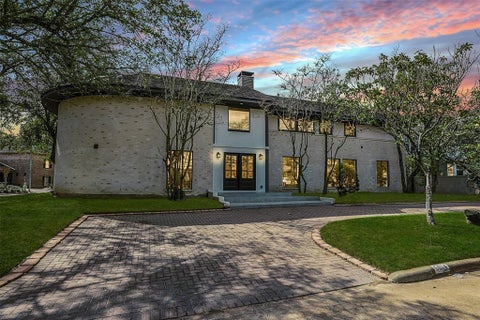 Photo of 5614 Indian Circle, Houston, TX 77056 (MLS # 45667839)