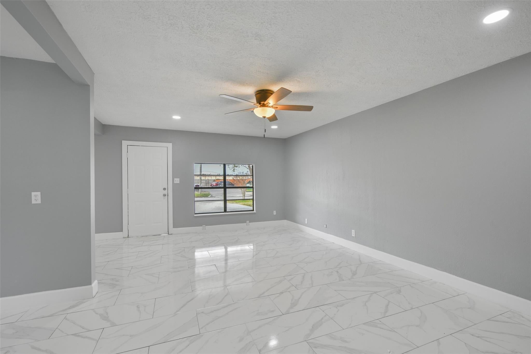 1913 Scarborough Lane