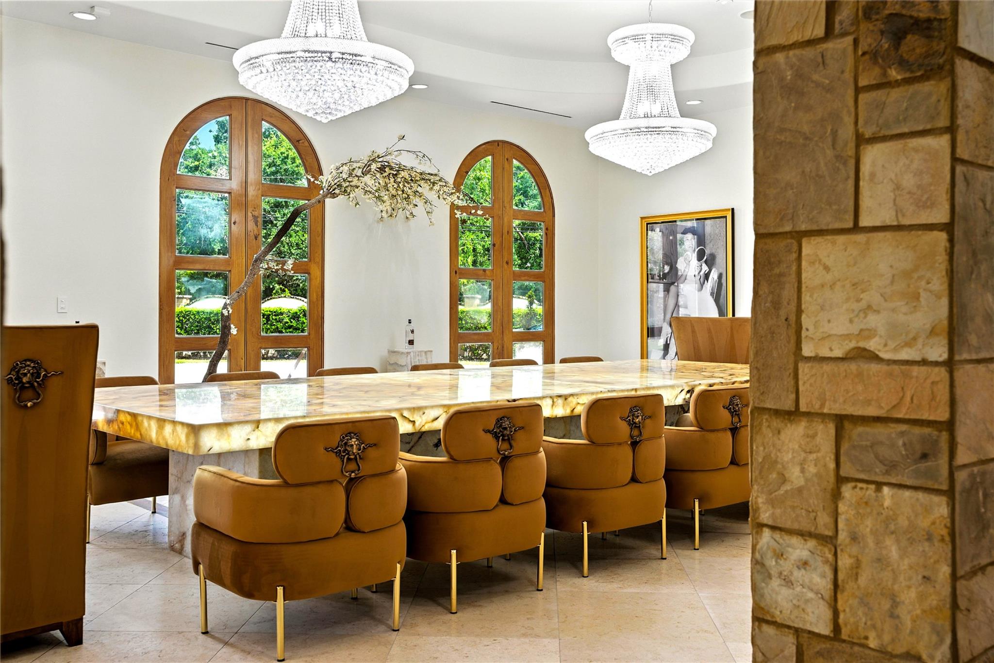 701 W Friar Tuck Lane