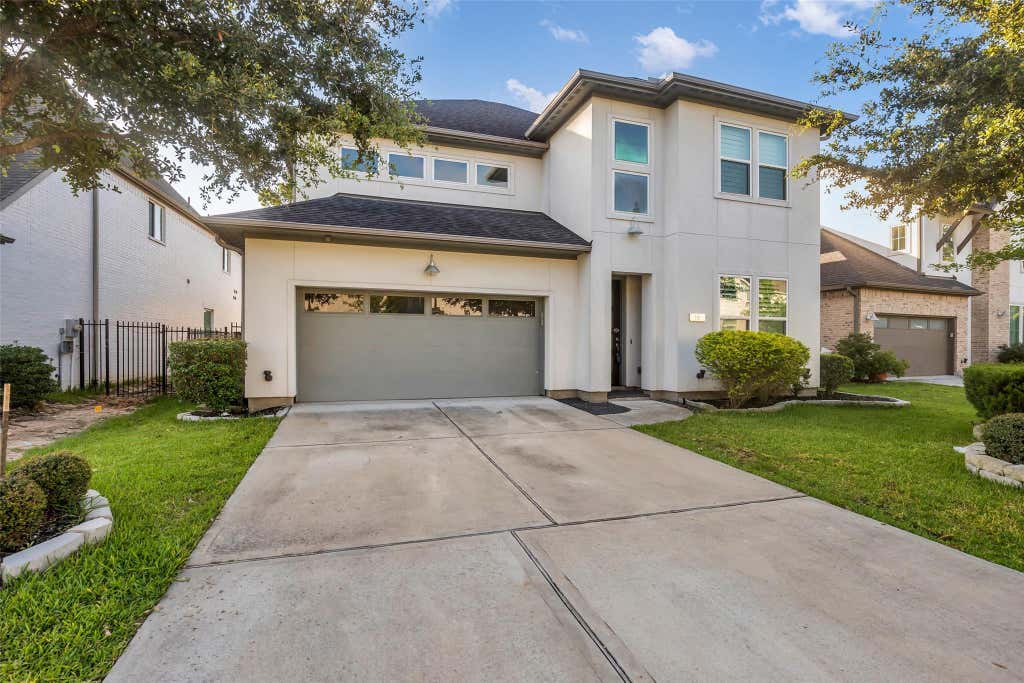 Photo of 16 Clearview Terrace Place, The Woodlands, TX 77375 (MLS # 80420857)