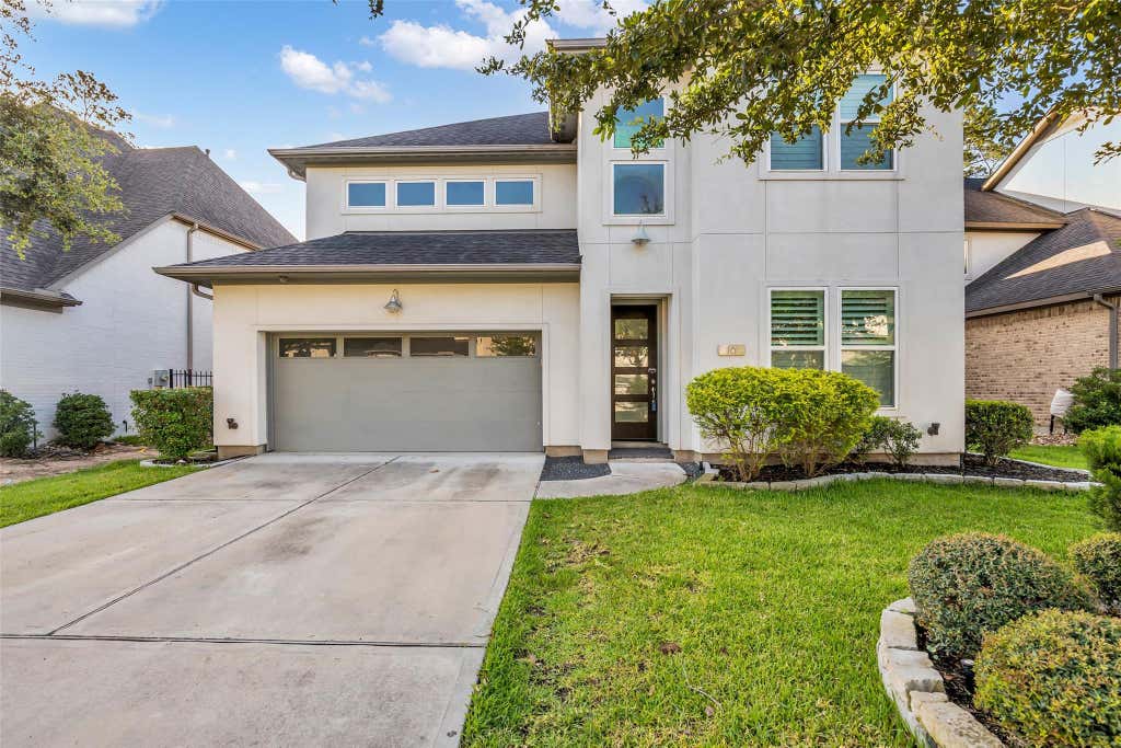 Photo of 16 Clearview Terrace Place, The Woodlands, TX 77375 (MLS # 80420857)