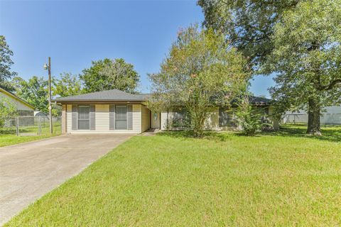Photo of 26560 Sorters Road, Porter, TX 77365 (MLS # 92375755)