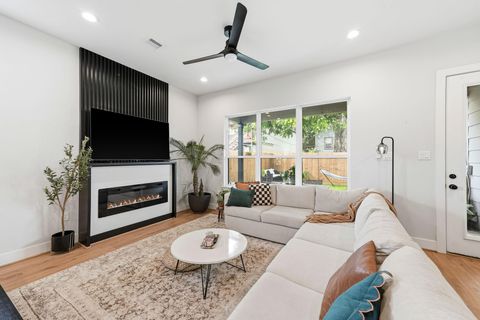 Photo of 1309 Noble Street, Houston, TX 77009 (MLS # 45471923)