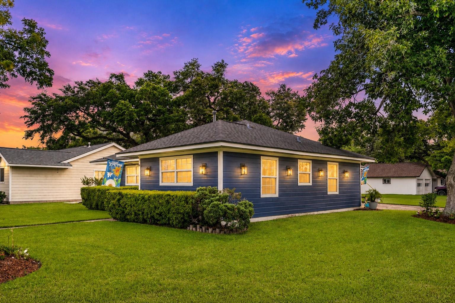 331 Redwood Street