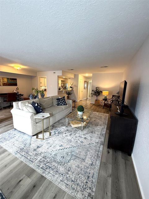 Photo of 14331 Still Meadow Drive, Houston, TX 77079 (MLS # 83129539)