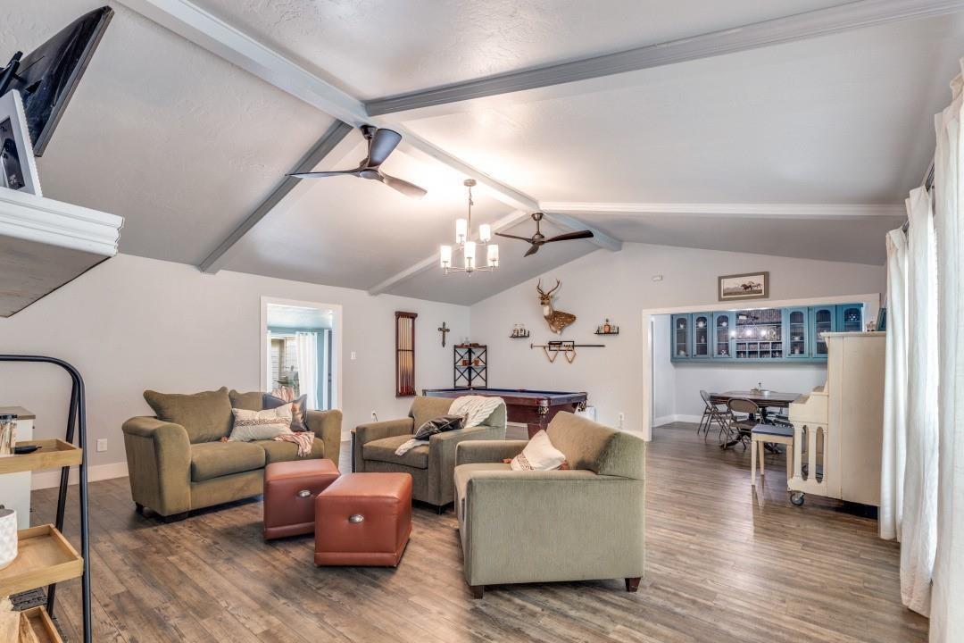 2511 River Ridge