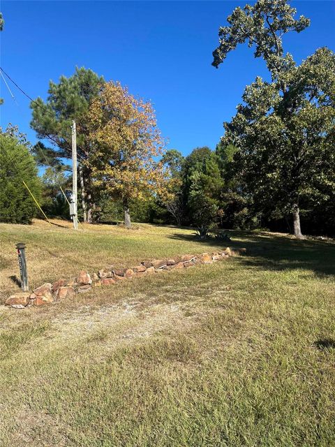 859 Creeklake Drive Onalaska TX 77360